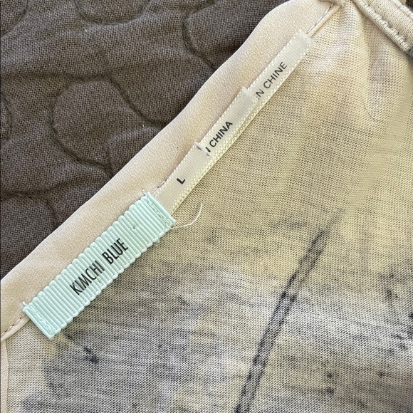 Kimchi Blue Sequined Feather Print Women's Camisole Adjustable Straps - Picture 3 of 8